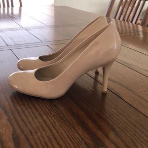 Patton nude pumps